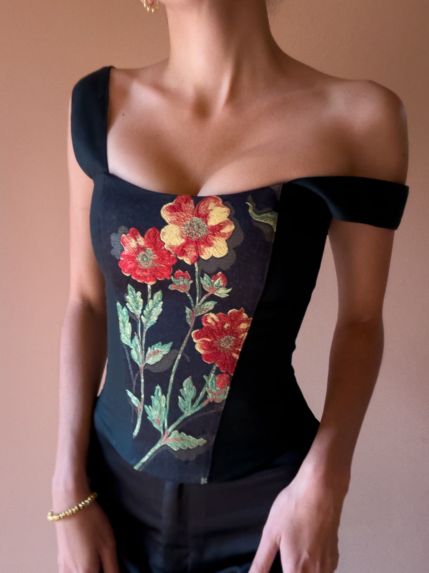 ARTEMISA / Jardin Oscuro