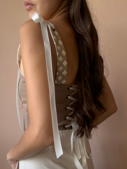CHARLOTTE / Warm Beige