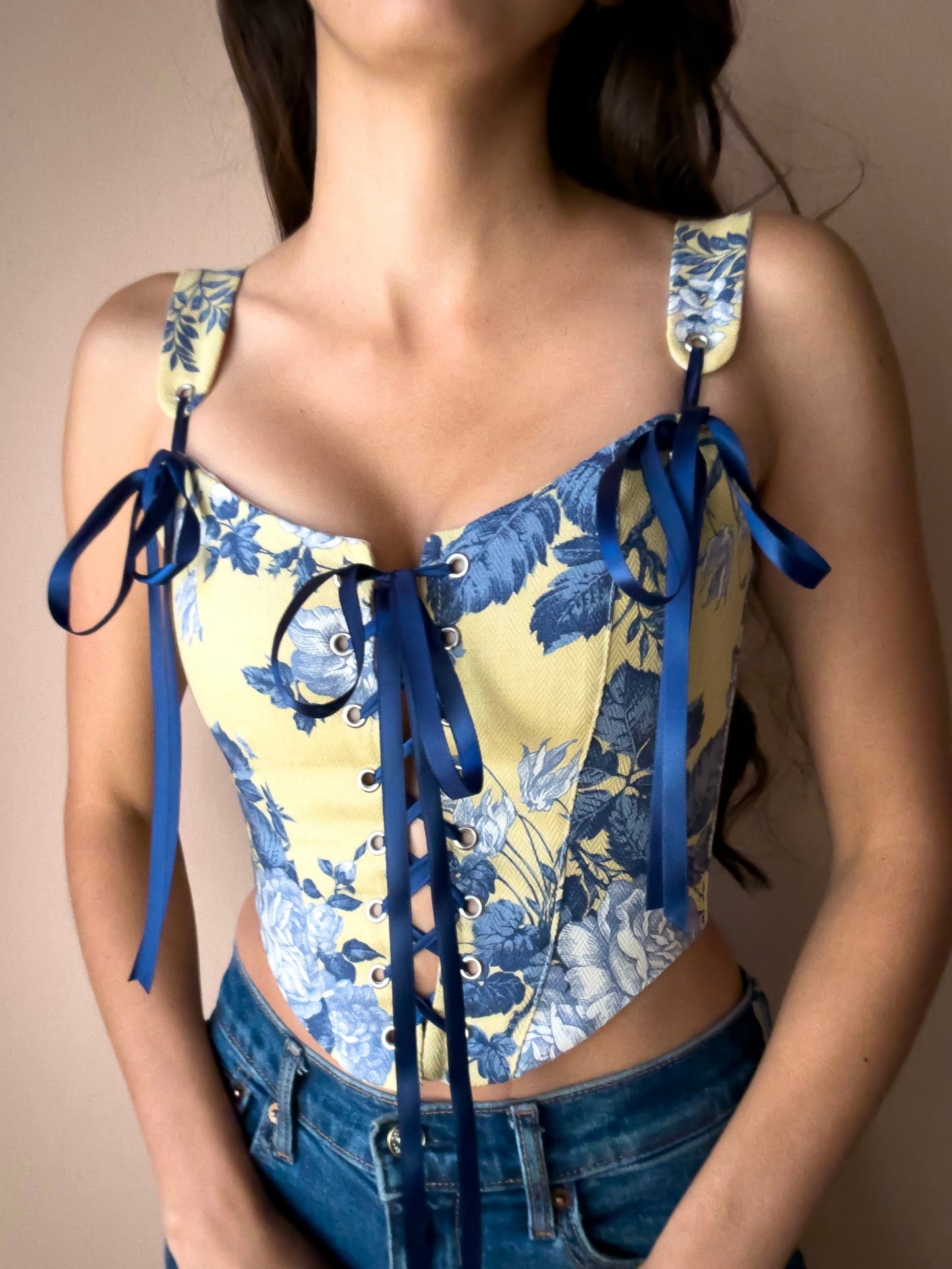 LILY / Blue Rose