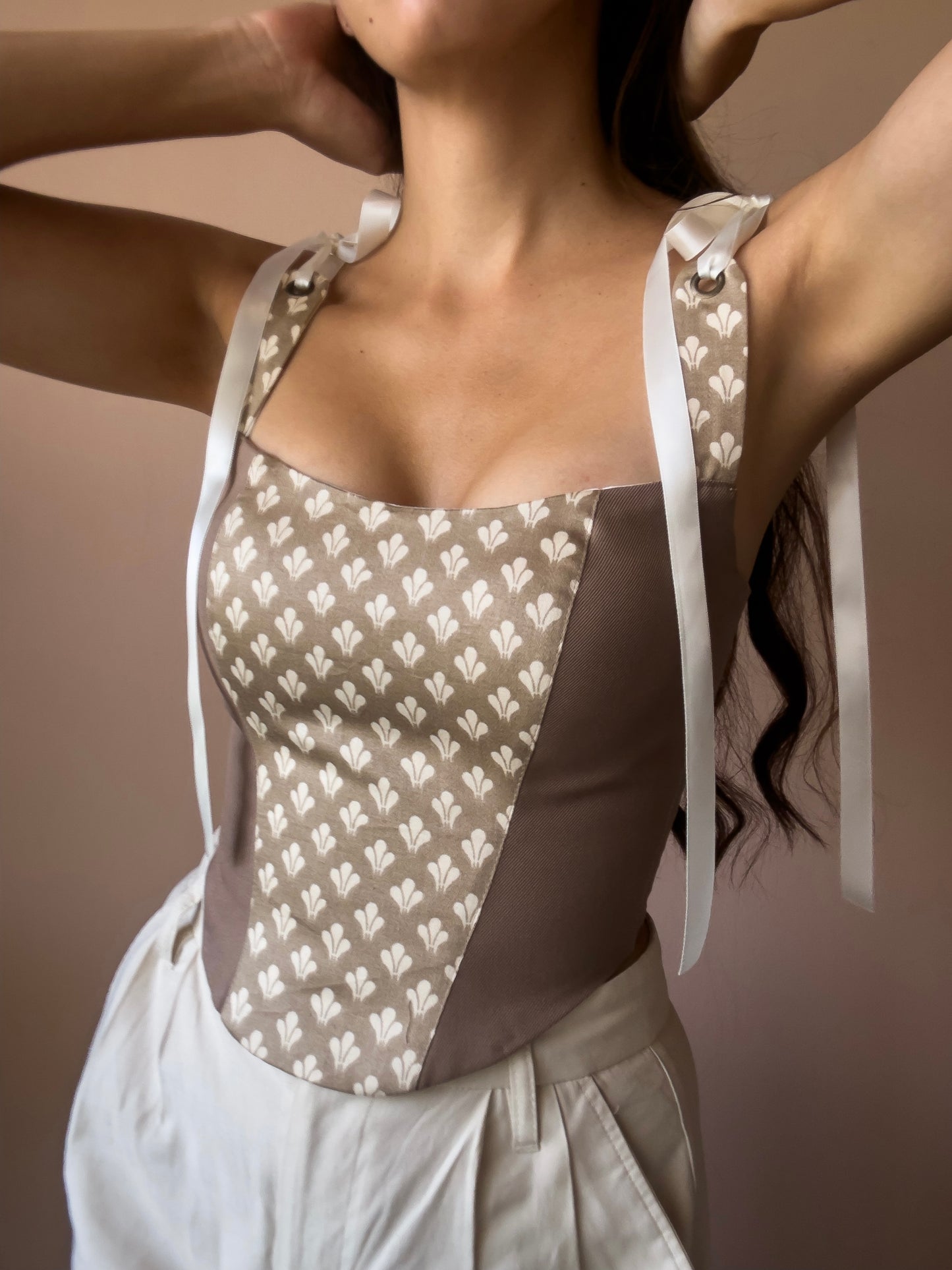 CHARLOTTE / Warm Beige