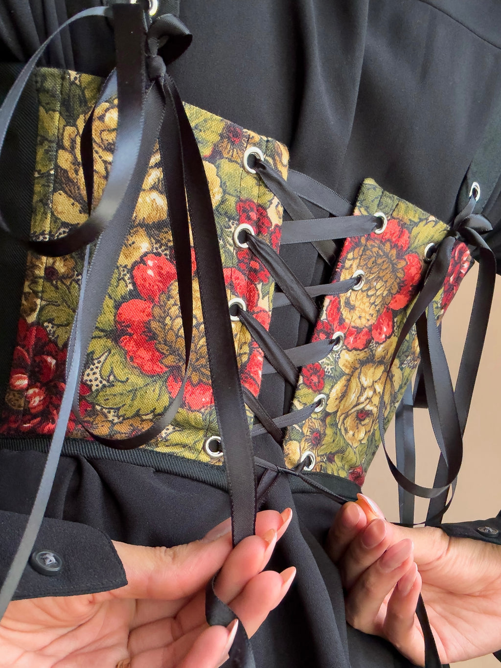UNDERBUST / Vintage Bouquet